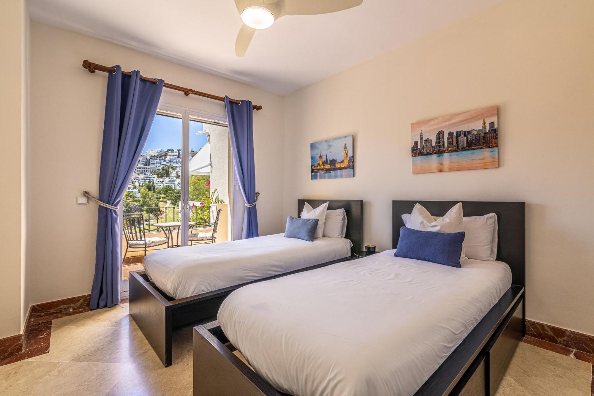 Spacious 3 Bed In La Quinta Golf- Marbella Leilighet Málaga